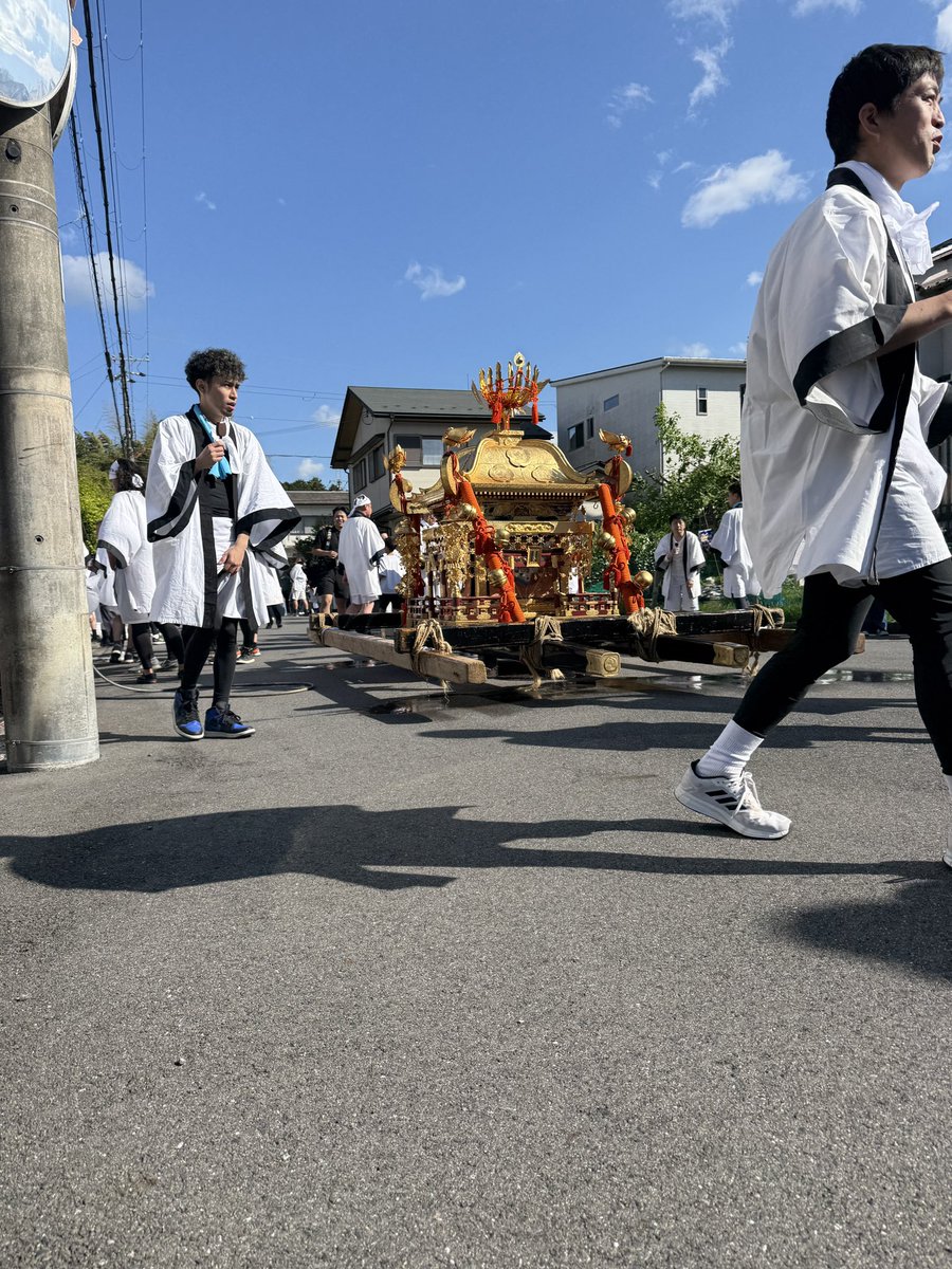 baba_vbs's tweet photo. 5月1日
休みやのにバタバタしてて日記書けてなかったです。
今日は祭りに参加してきました。

#日記 
#自分に矢印 https://t.co/2gf3NOouHP