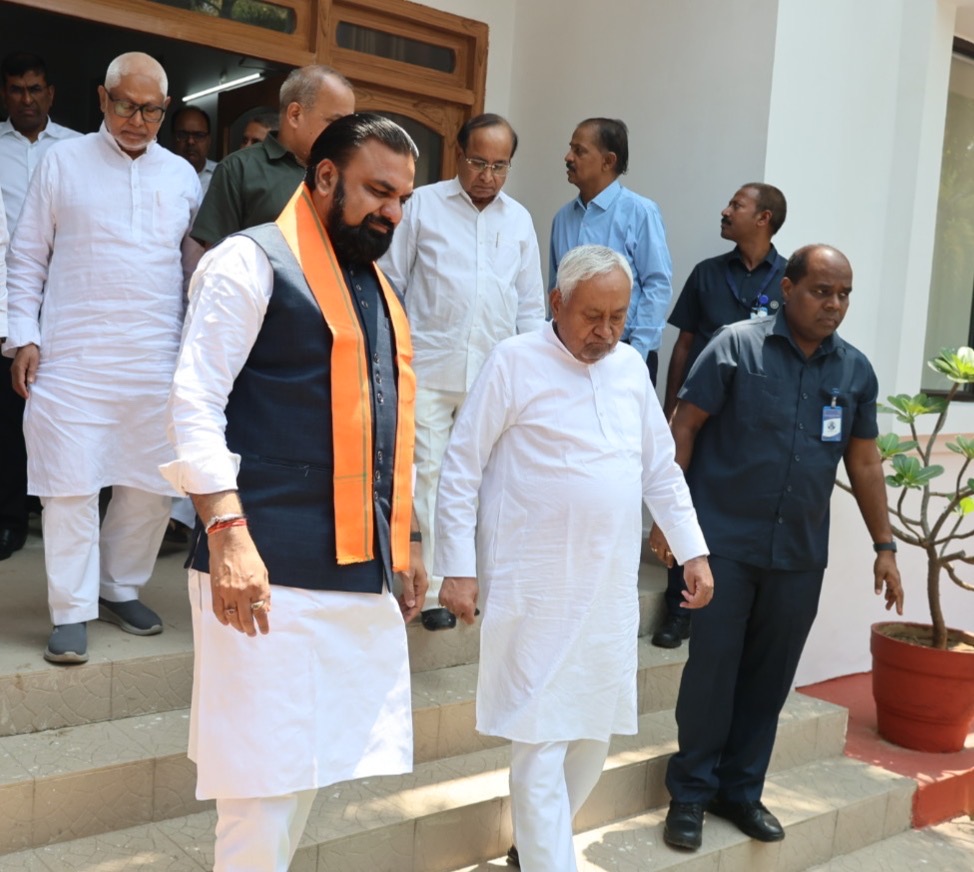 NitishKumar's tweet image. आज 7, सर्कुलर रोड में माननीय मुख्यमंत्री श्री सम्राट चौधरी जी ने शिष्टाचार मुलाकात की।

@samrat4bjp