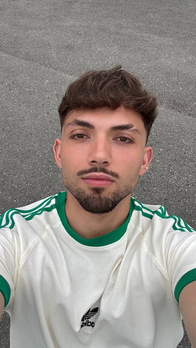 marcosalflenn's tweet photo. ✂️✂️✂️ lo guapo que me veo cuando me corto el pelo>>> https://t.co/uESB934Oho