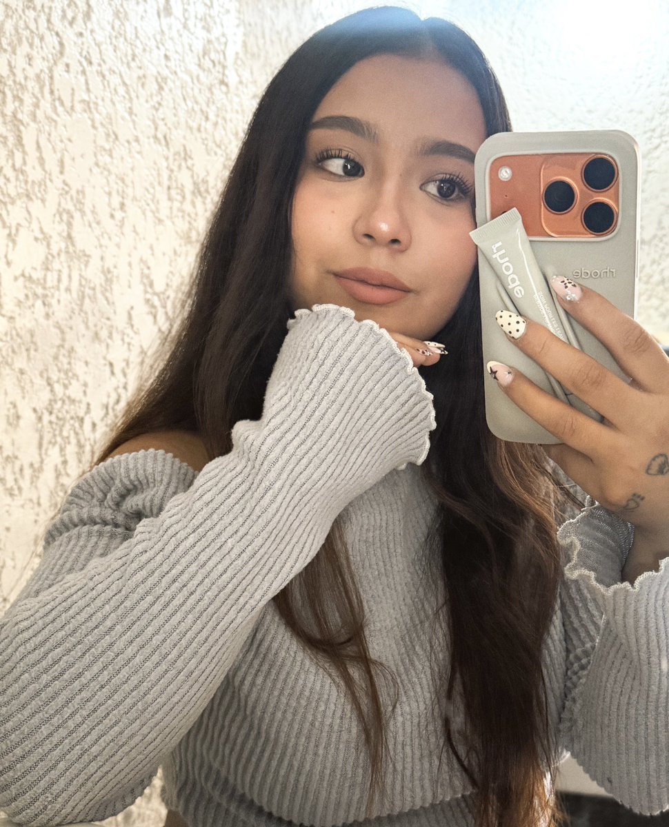 mel4niee's tweet photo. me sentí linda ok? https://t.co/RNvRt5ym8i