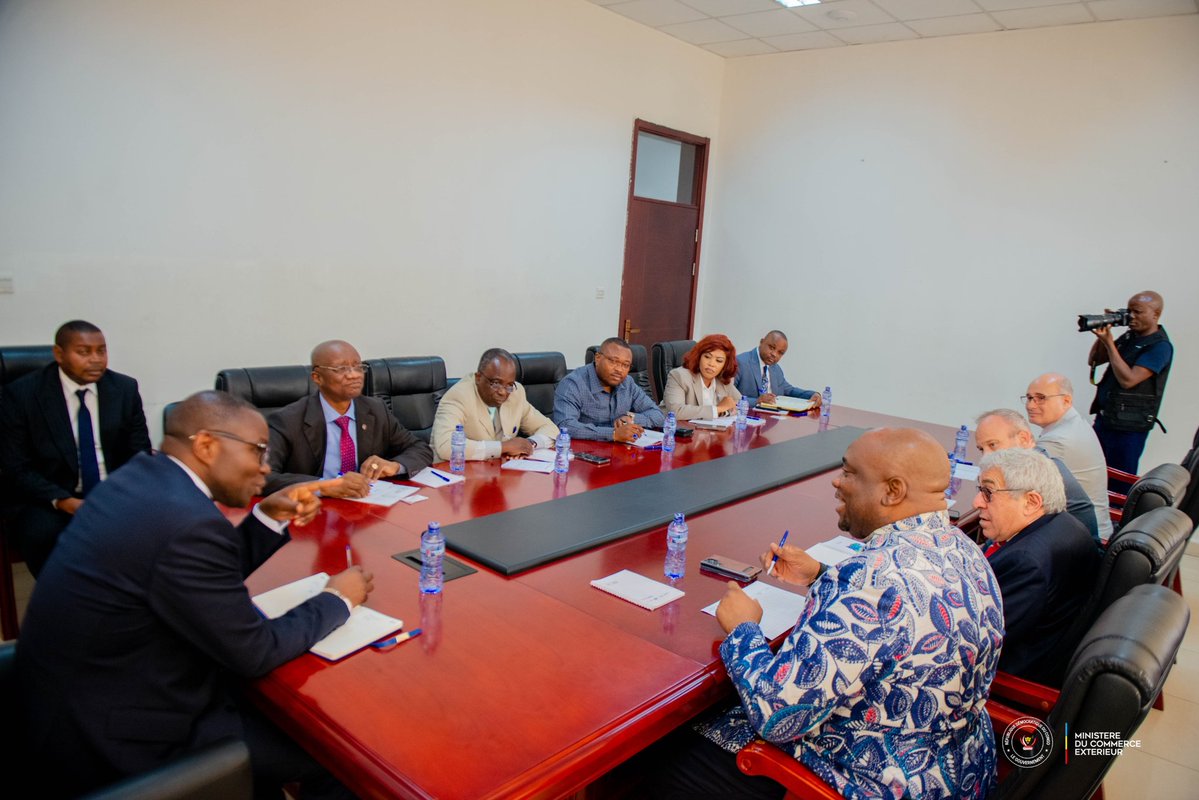 RETRO 2/ SEMAINE 
Diplomatie Économique : La Communauté Juive Américaine (AJC) s’engage pour l'industrialisation et l'essor des exportations de la RDC

Dans la droite ligne de la vision de Son Excellence Monsieur le Président de la République, Félix-Antoine Tshisekedi Tshilombo,