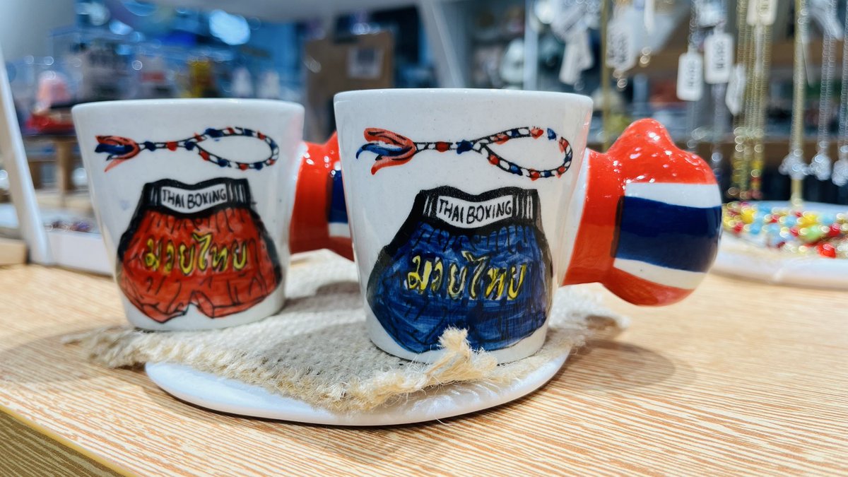 MAHANAKA_Phuket's tweet image. #MAHA NAKA 🍂 #souvenir shop 🍂 
#patong 🍂 #phuketthailand 🍂 

#Handmade Elephant Mug Thailand 🐣🐣🐣