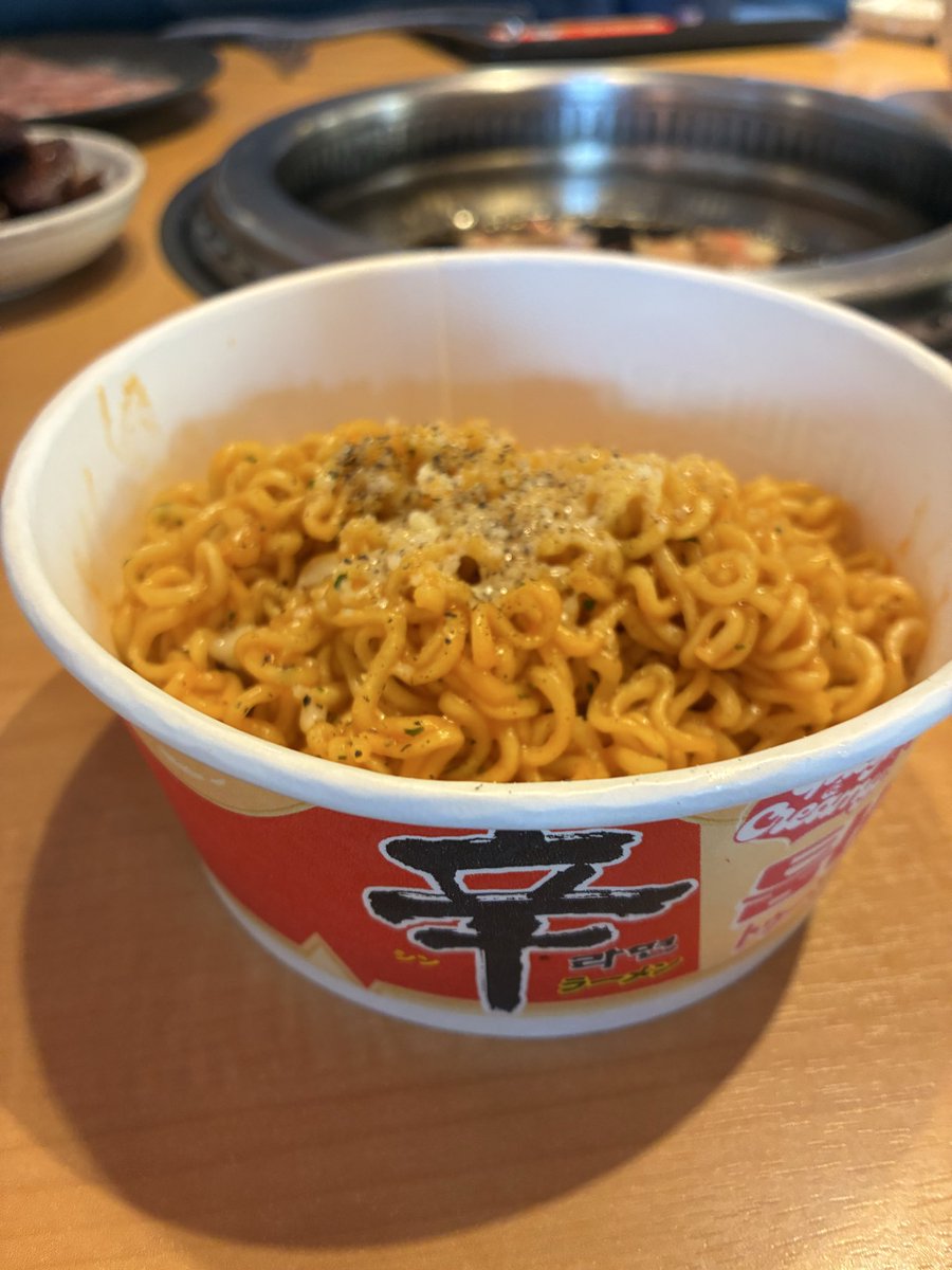 濃い赤とピンク tweet media