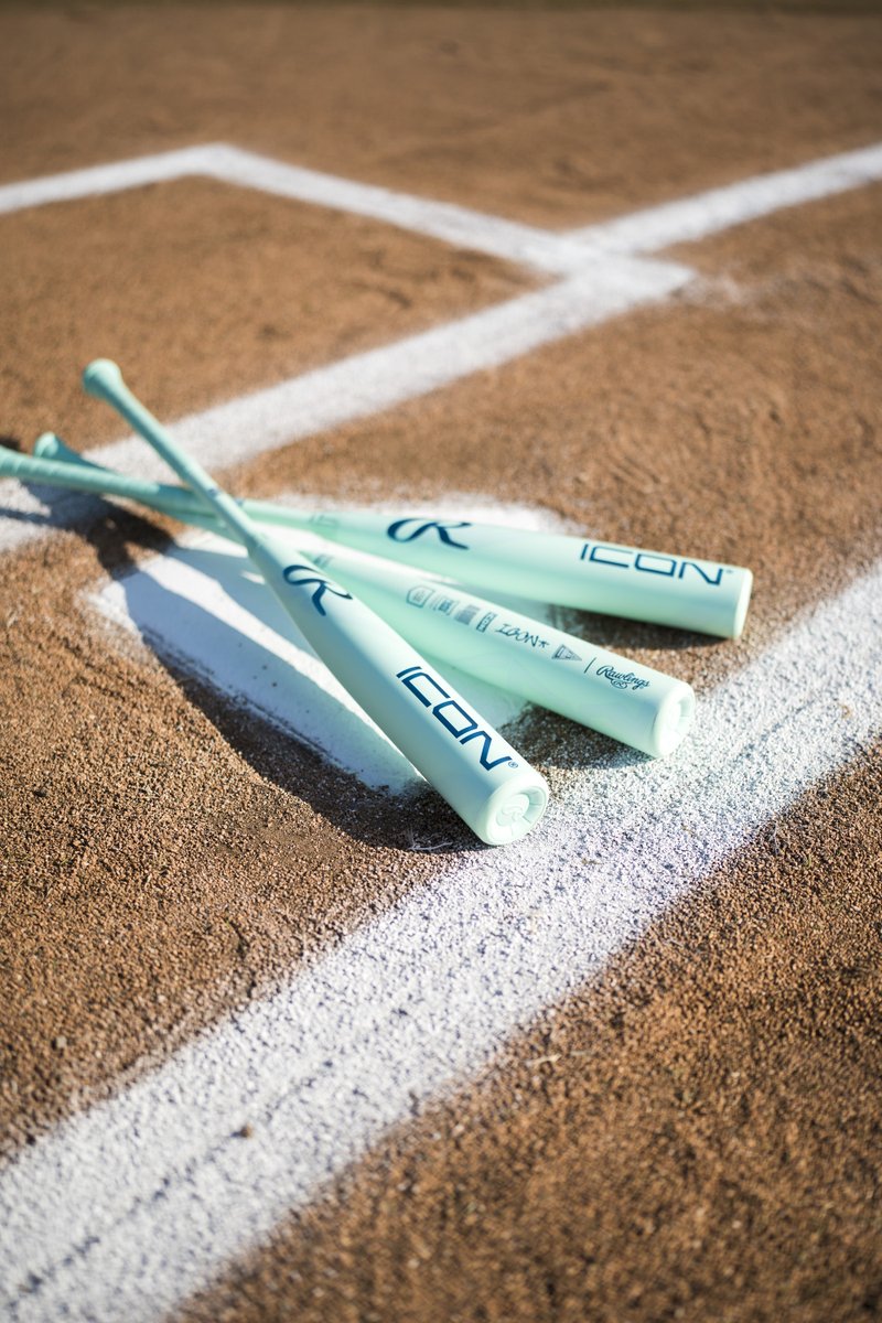 Rawlings_japan's tweet photo. 女子硬式バットの最新モデルが5月中旬より限定数量にて発売決定！！
ローリングスからは「ICON」、そしてEASTONからはNEWモデルとなる「THE DUB」が登場です。
＃ローリングス
＃イーストン
＃女子野球
＃バット
＃硬式 https://t.co/blmKGOv88a