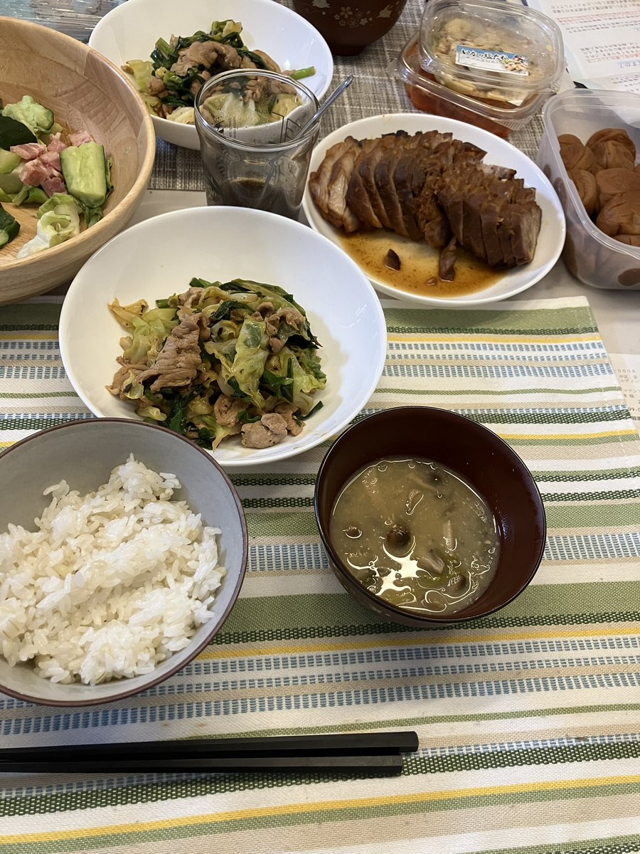 ねる tweet media