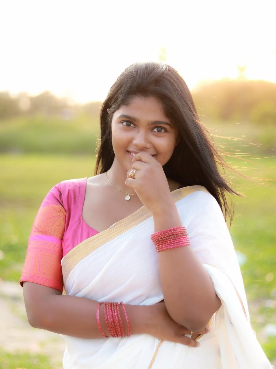 ActrezHub's tweet photo. #Preethy https://t.co/wOeKpvatDd