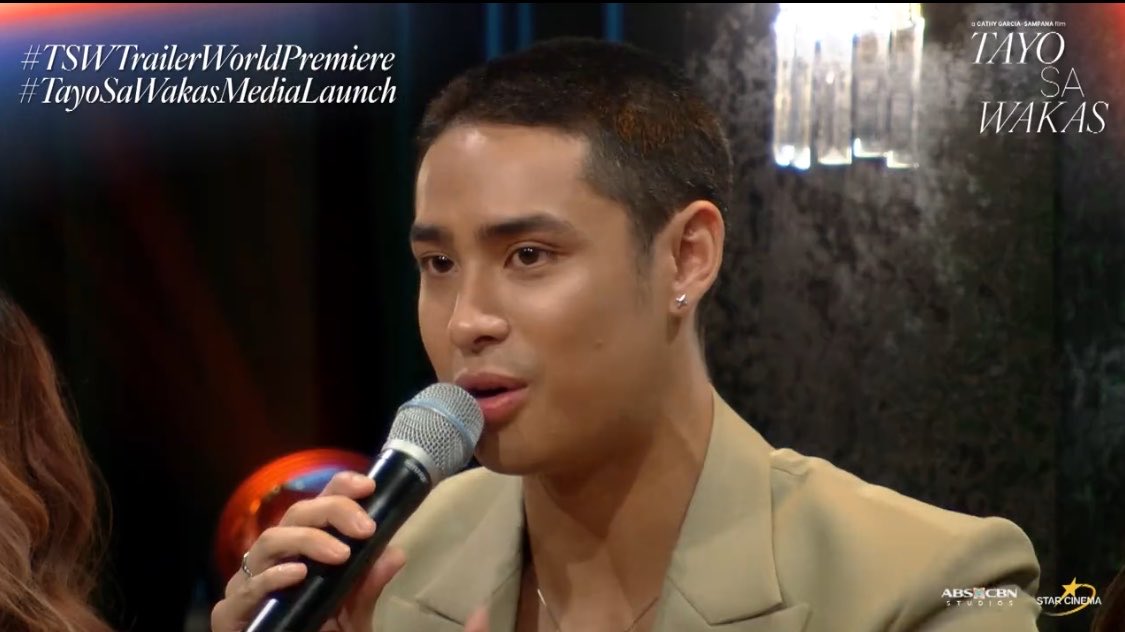 Trailer Launch pa lang bumuhos na ang luha, what more sa sinehan? 

TAYO SA WAKAS TRAILER 

#TayoSaWakasTrailerWorldPremiere
#TayoSaWakasMediaLaunch
#DonnyPangilinanAsCisco
#BelleMarianoAsCheska