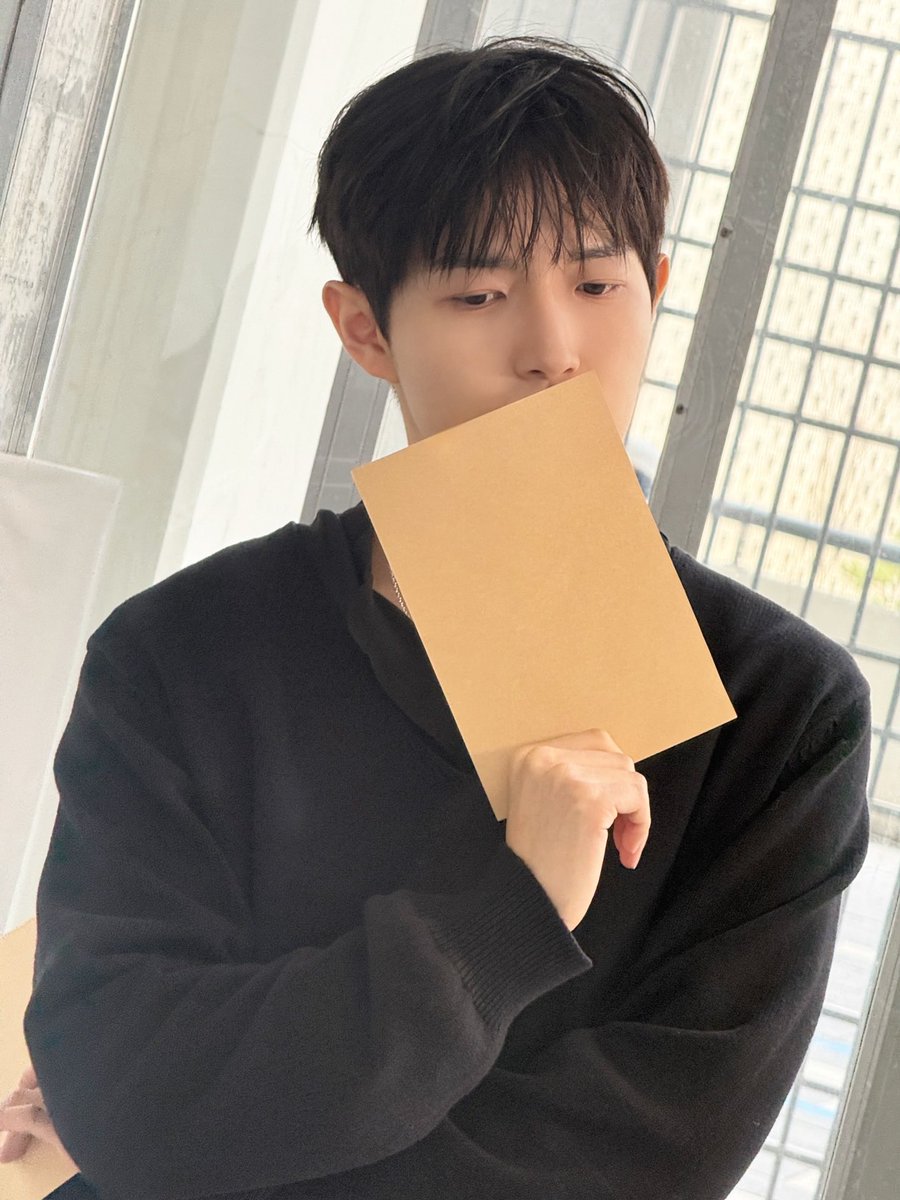 WINDEW_527's tweet photo. 260502 kjh_official 공식 인스타그램

📁✦Behind https://t.co/UC8lxCgjiJ✦
ㄴ📂01_지금 데리러 갈게

🔗 https://t.co/M5LzeFMaxJ

#김재환 #KIMJAEHWAN
#지금데리러갈게 #I_ll_Be_There https://t.co/ntLqz5zAxl