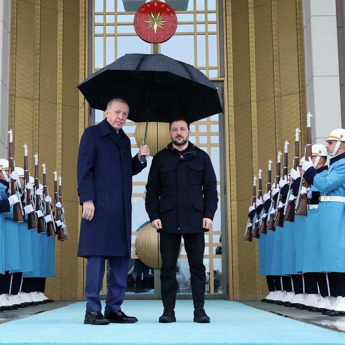 распад и неуважение tweet media