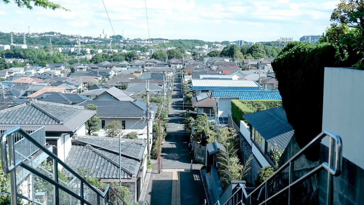 and_monami's tweet photo. 耳をすませばの聖地、聖蹟桜ヶ丘￼ https://t.co/35hd04PQJ2