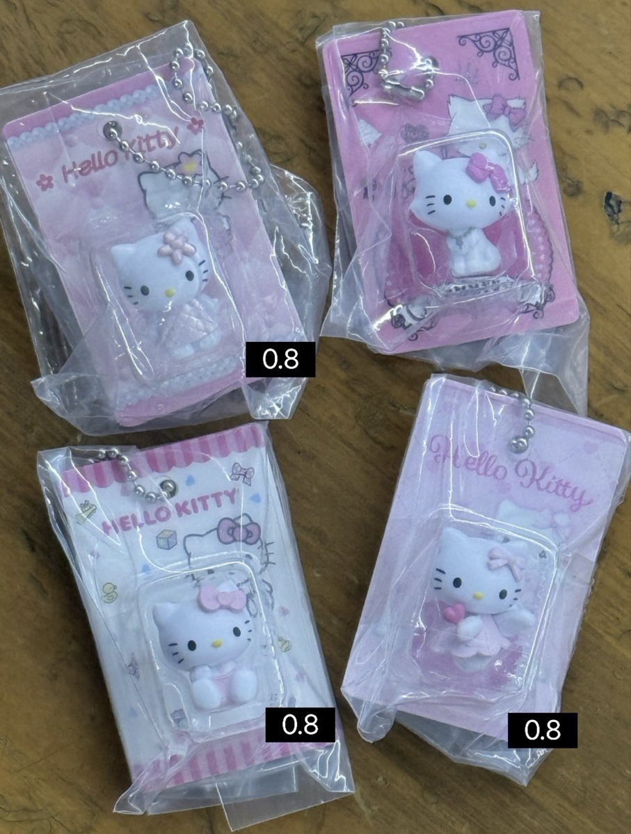 d0lhi's tweet image. 헬로키티 패키지 미니어처 가챠 교환, 양도합니다! 

“갸루키티” 또는 “태닝키티”를 구해요😭😭
판매가는 사진에 적혀진 가격입니다!

💗교환 먼저! 편하게 DM 주세요💗

키티 패키지 가챠 양도 #kitty