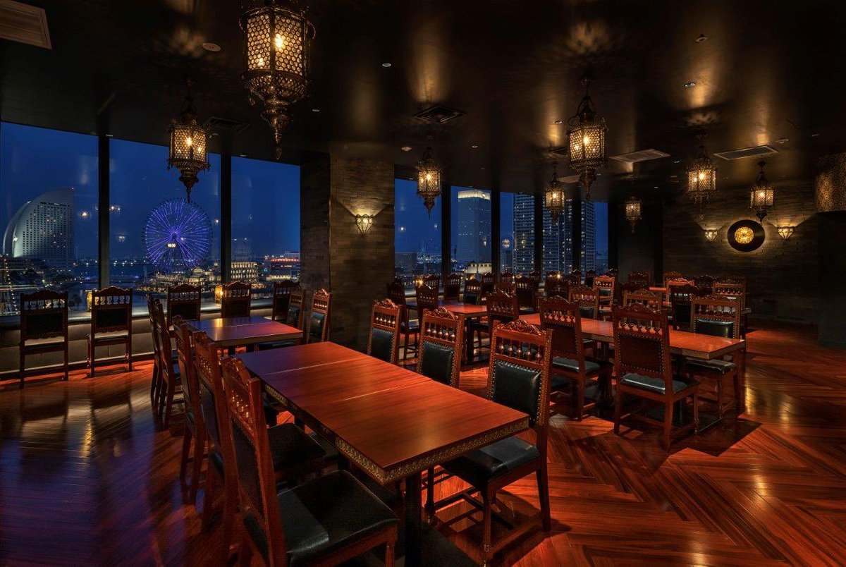CarvaanG's tweet photo. 絶景レストラン✨🌙

横浜の夜景を眺めながら
クラフトビールとクラフトジン
地中海アラビア料理を味わう時間は
どうでしょう🐫

桜木町駅前すぐの
コレットマーレ７階にある
イスタンブールのランプが照らす
非日常の空間へようこそ✨

🌙CARVAAN Bay Yokohama https://t.co/NzonaWSYpz