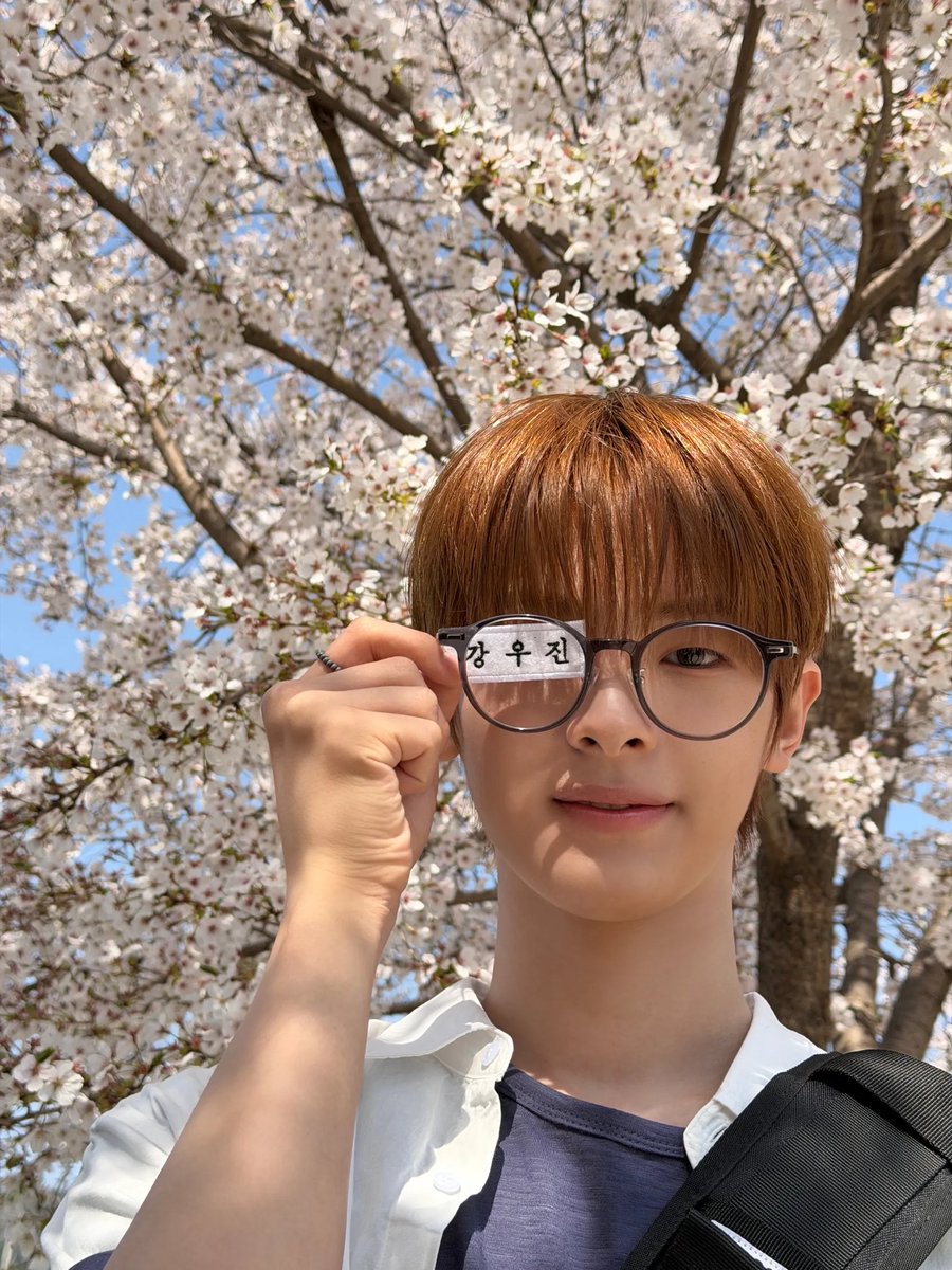 KANG WOOJIN THAILAND tweet media