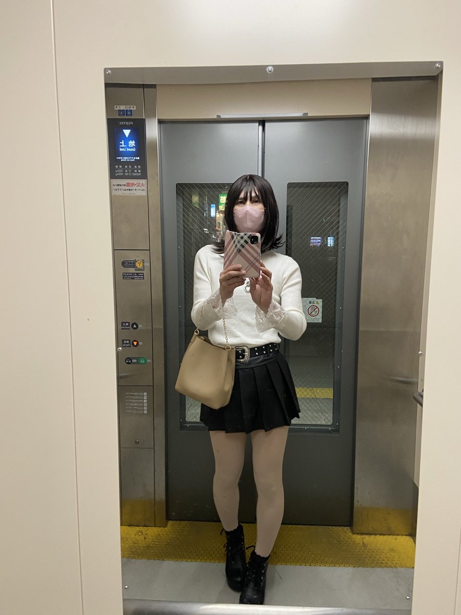 弥生 tweet media