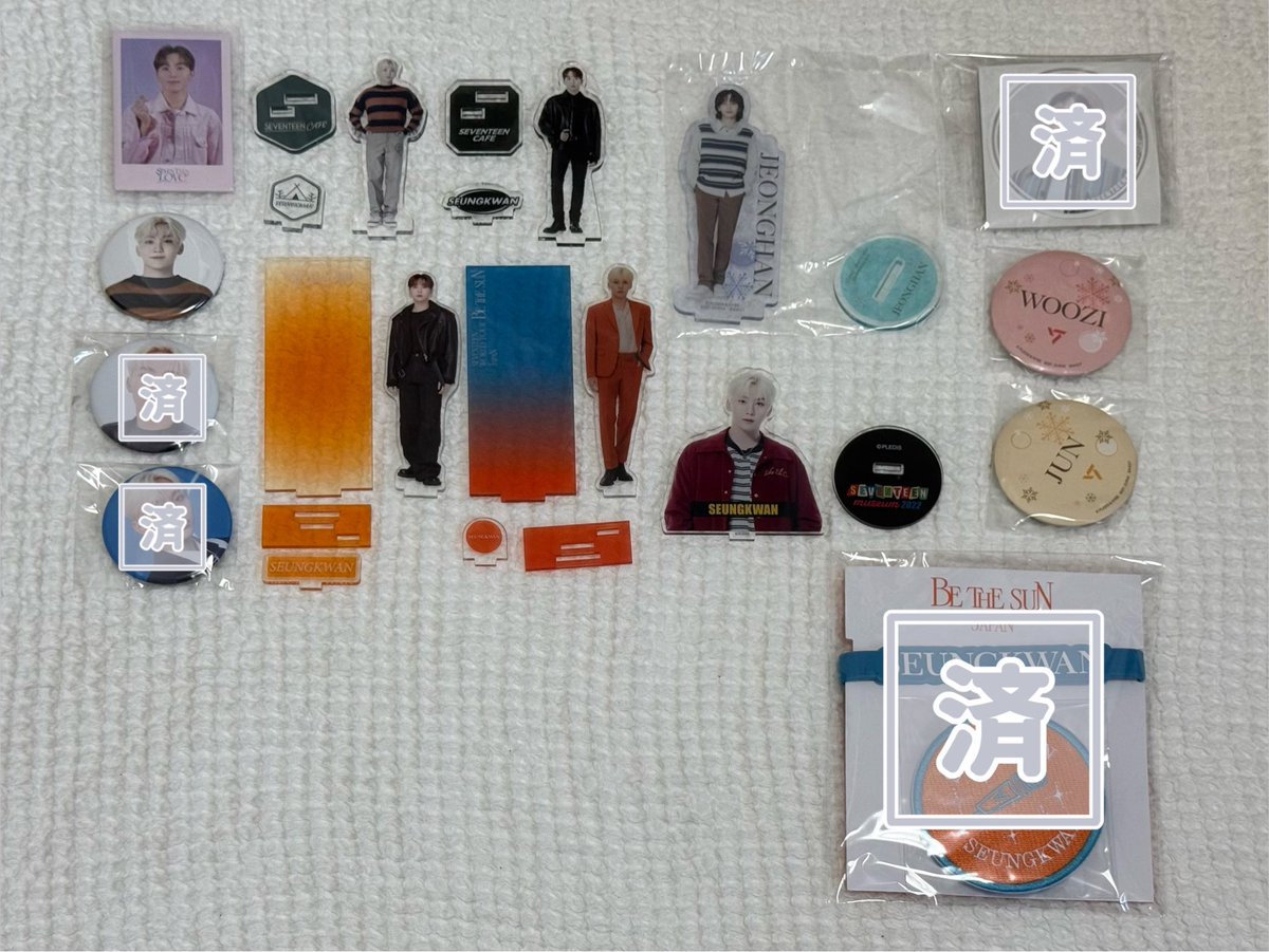 1998_____b00s's tweet photo. SEVENTEEN セブチ 過去 トレカ グッズ　缶バッチ　交換　

譲 エスクプスジョンハンジョシュアジュンホシウォヌウジミンハオミンギュドギョムスングァンバーノンディノ　

求 買取

郵送、大阪公演手渡し要相談

銀行振込、PayPay、メルカリ🉑

お気軽にリプまでお声掛けください
#seventeenトレカ買取 https://t.co/1AyRN0left