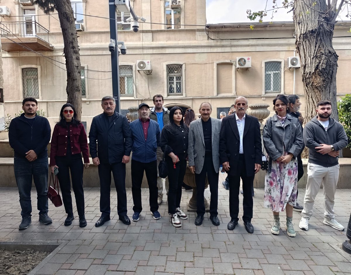 freeahmadmammad's tweet photo. Dünən Əhməd Məmmədlinin Hüquqlarını Müdafiə Komitəsi olaraq Meydan TV işi üzrə növbəti məhkəmə iclasında iştirak etdik.

Siyasi məhbuslara azadlıq tələb edirik !

#meydantv https://t.co/Y0JiAdtGX2
