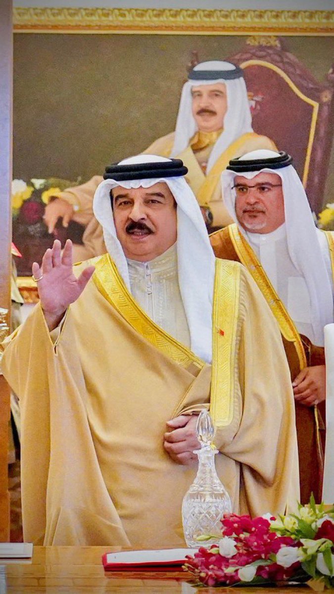 _raah25's tweet photo. ﴿وَسَيَعْلَمُ الَّذِينَ ظَلَمُوا أَيَّ مُنقَلَبٍ يَنقَلِبُونَ﴾
والله انجس خلق الله انتم لا فرق بينكم و بين اليهود لا اقل فقط متصهين بل انتم بلا دين بلا حميه بلا اصل و بلا شرف حتى يا ظلام لشيعة امير المؤمنين من اين المفر لكم من الدماء التي سُفكت و الحرمة التي انتهكت ؟؟
يسقط حمد https://t.co/MnOGJqOiQk