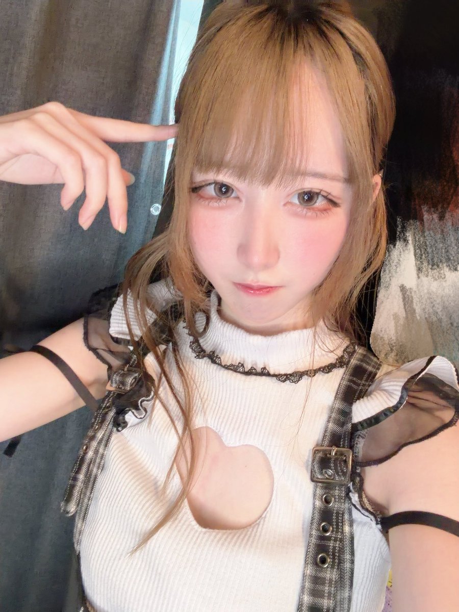 おもち🌸ツインテール tweet media