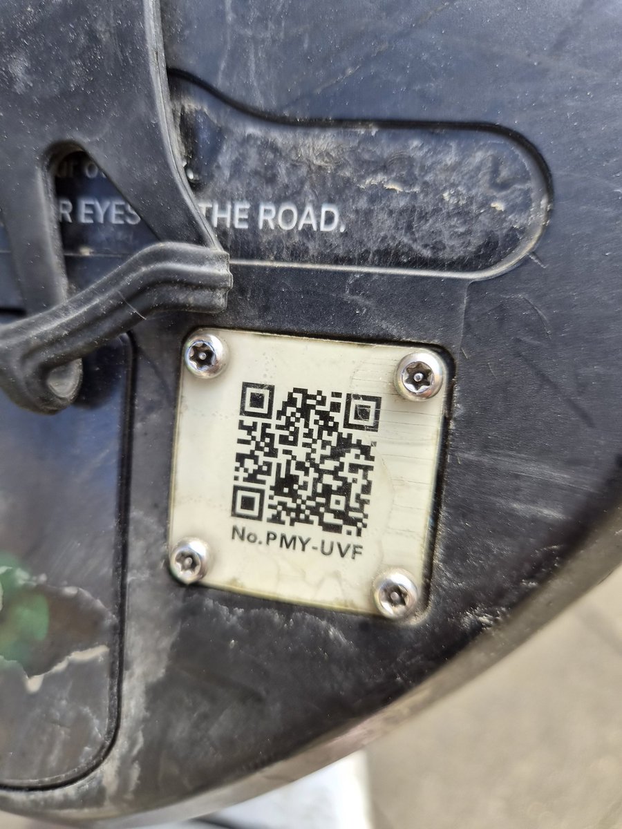 HackneyLoveross's tweet photo. @_LimeAID @hackneycouncil @limebike https://t.co/m0zcx6kbvs