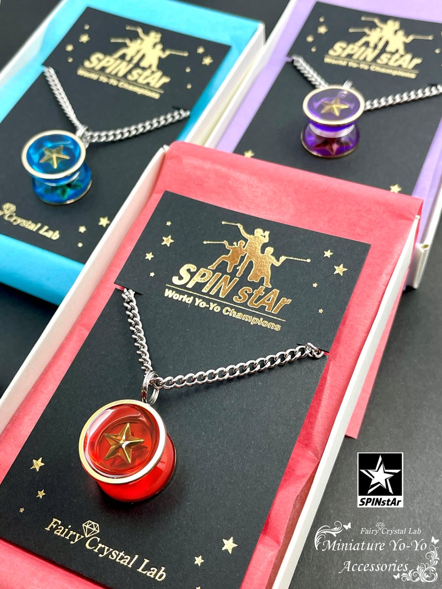 FairyCrystalLab's tweet photo. SPIN stArアクセサリーは、以下の3種類になります✨
・ペンダント
・ピアス/イヤリング
・オープンリング
ピアス/イヤリングやリングにつきましては、これまでイベントのみでの販売でしたが、いよいよWebにて販売いたします⭐️
各色数量限定です!!
お見逃しなく🪀🪀🪀✨
https://t.co/TYorIEGqaY https://t.co/XaWFPctXUv