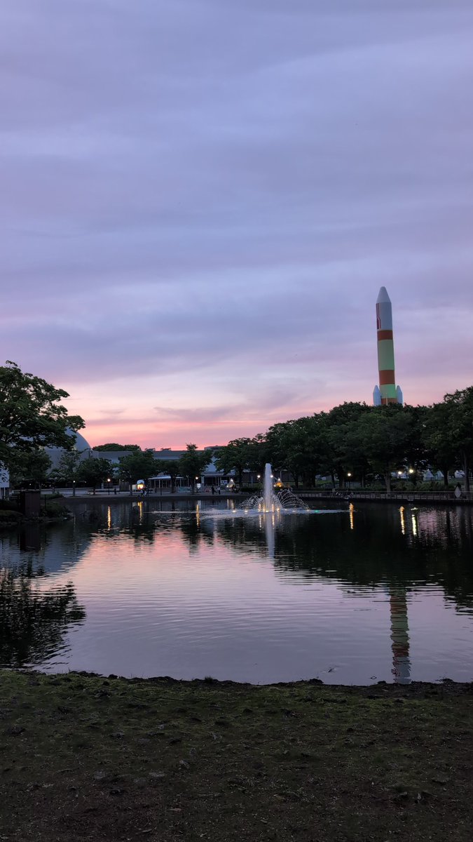 hanakuma__life's tweet photo. 唐揚げとポテトを買って、
中央公園で噴水を見ながらパクリ🍟

なんて気持ちのいいことをしてた���…

蚊に6カ所も刺されてしまった…！😨

でも楽しい雰囲気を感じられたからいいか
#プレミアムビールとうまいもの祭り https://t.co/CDVckIF2xa