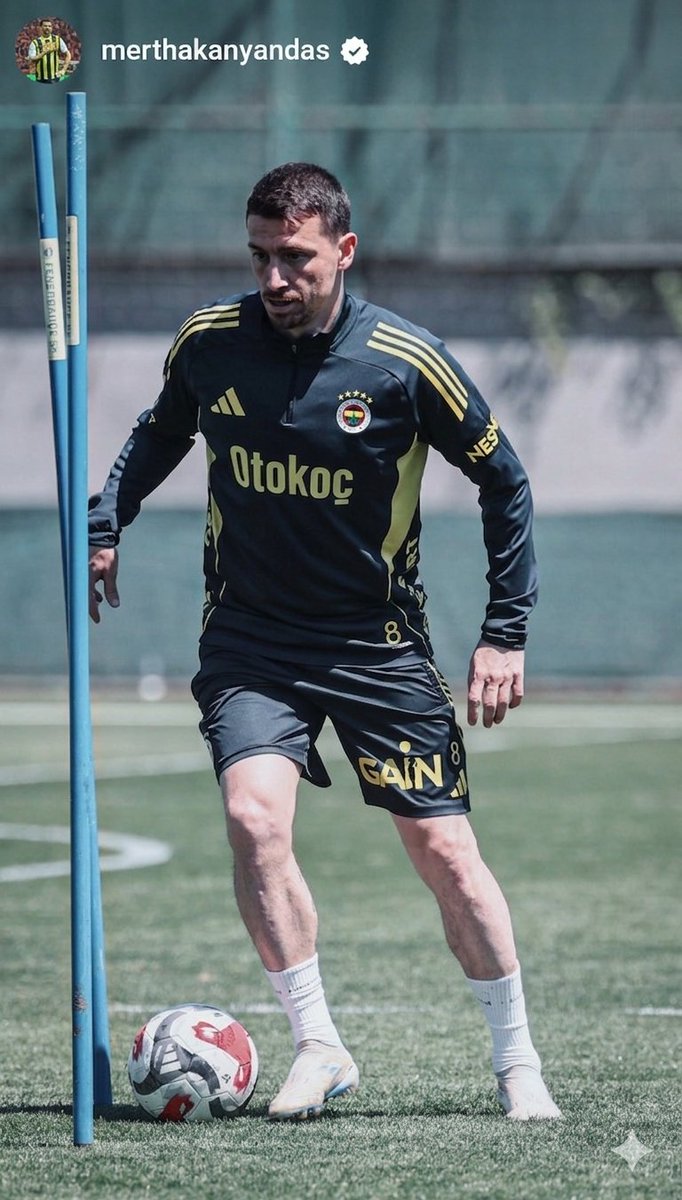 Mert Hakan 8️⃣💙💛 tweet media