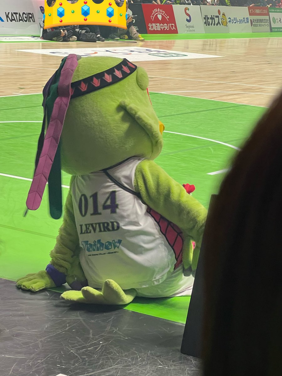 びい tweet media