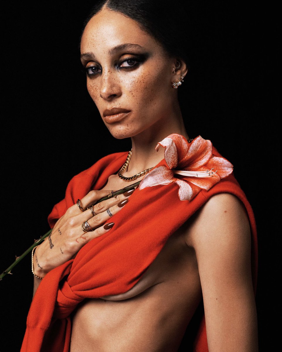 jacquemusx's tweet photo. Adwoa Aboah by Zhong Lin for Re-Edition Magazine 🙂‍↔️ https://t.co/vnKLnUhJeD