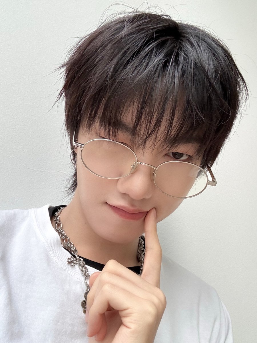 TRENDZ (트렌드지) tweet media
