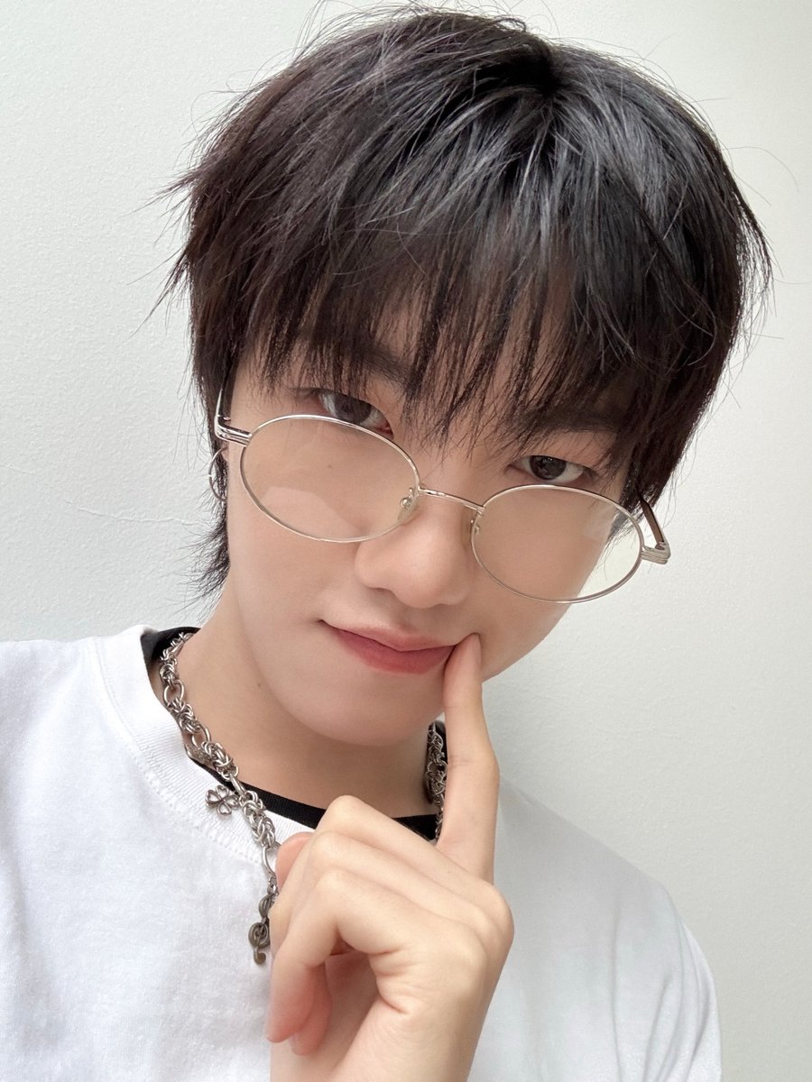TRENDZ (트렌드지) tweet media