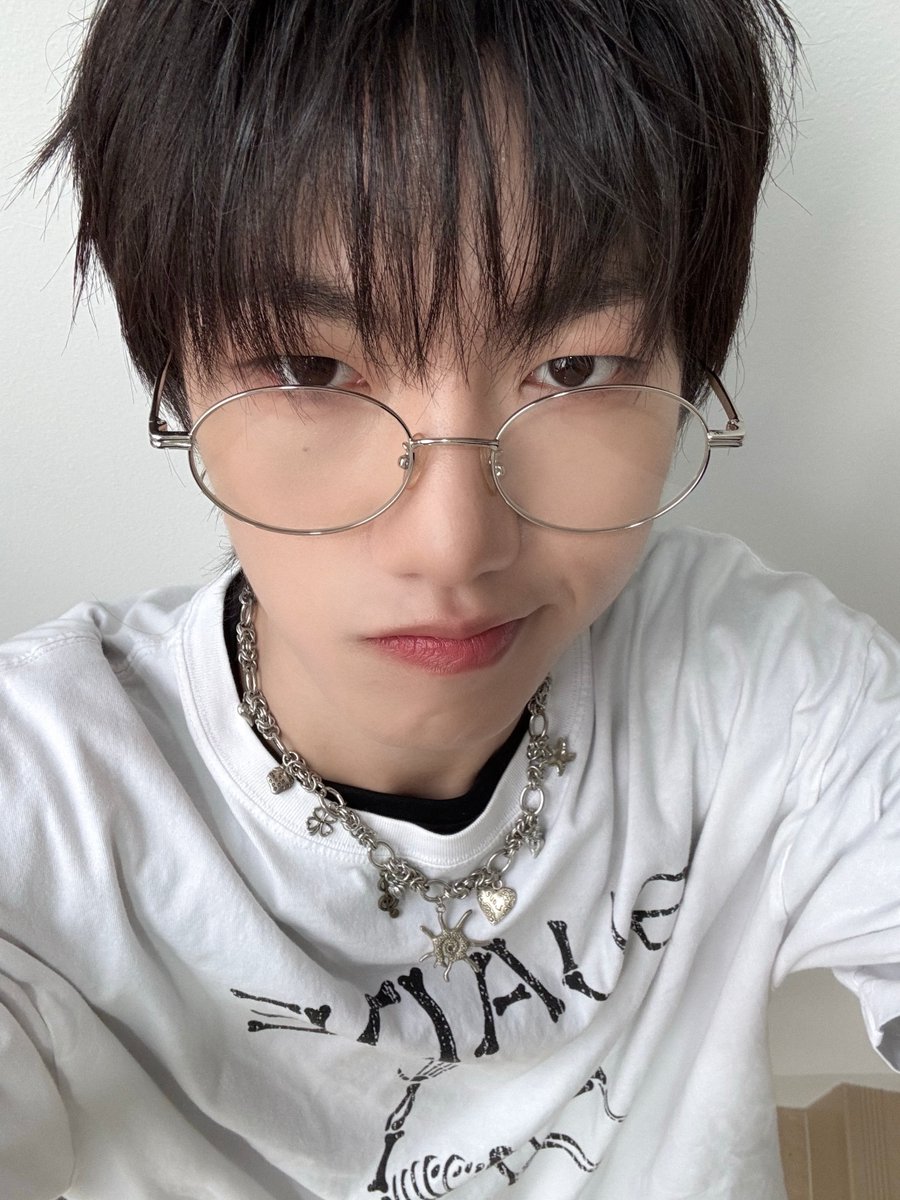 TRENDZ (트렌드지) tweet media
