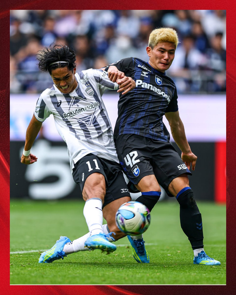 J_League_En's tweet image. Full-Time: Gamba Osaka 5-0 Vissel Kobe

What a match! 💥 
Gamba Osaka scored five goals against league leaders Vissel Kobe to secure a stunning victory! 🔵⚫️

#JLEAGUE
#football
#GAMBAOSAKA
#visselkobe