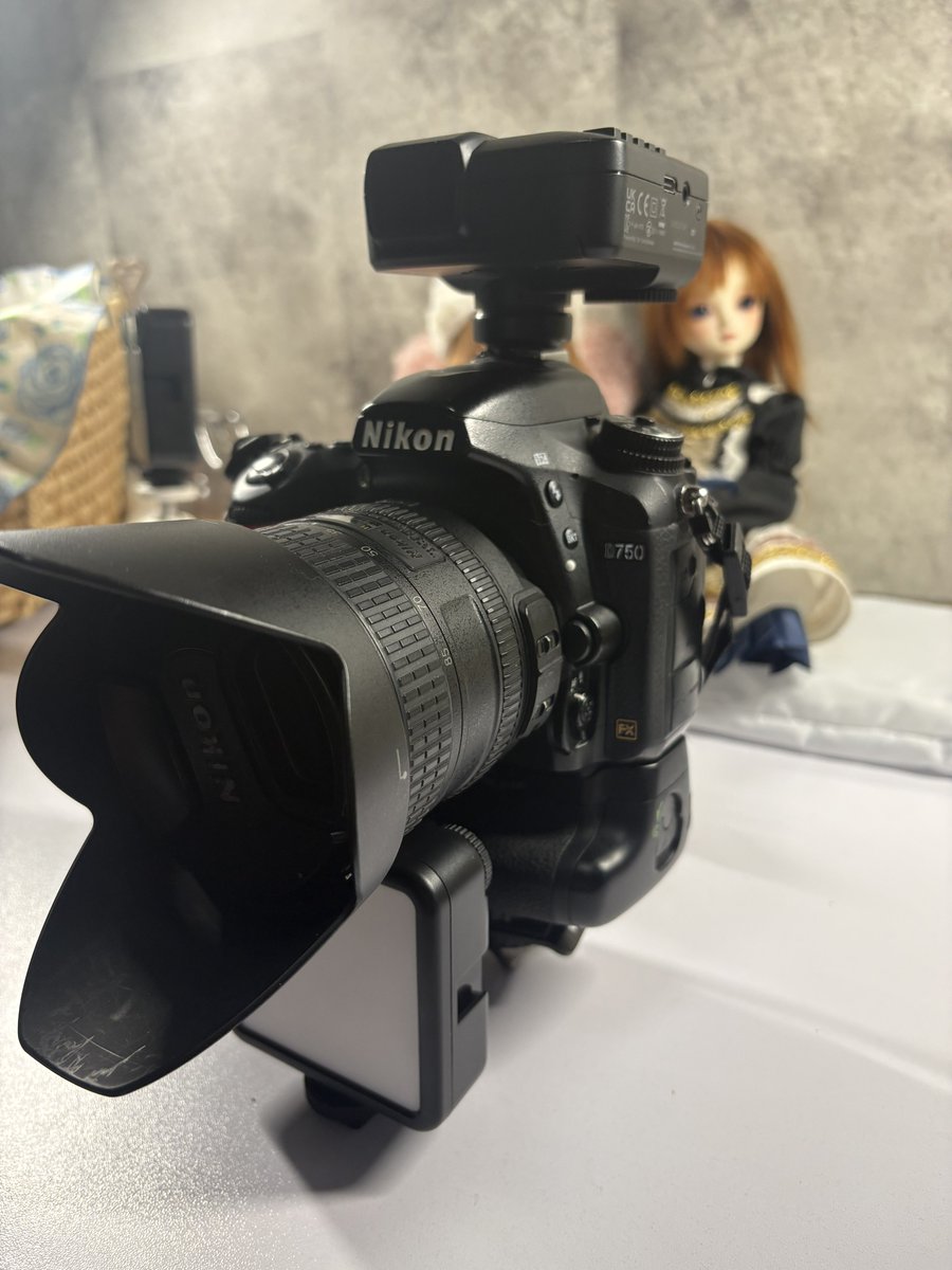 yuria_takane_P's tweet image. ストラップベースつけたらさらにデカくなったw

#型落ち機材同盟
#D750