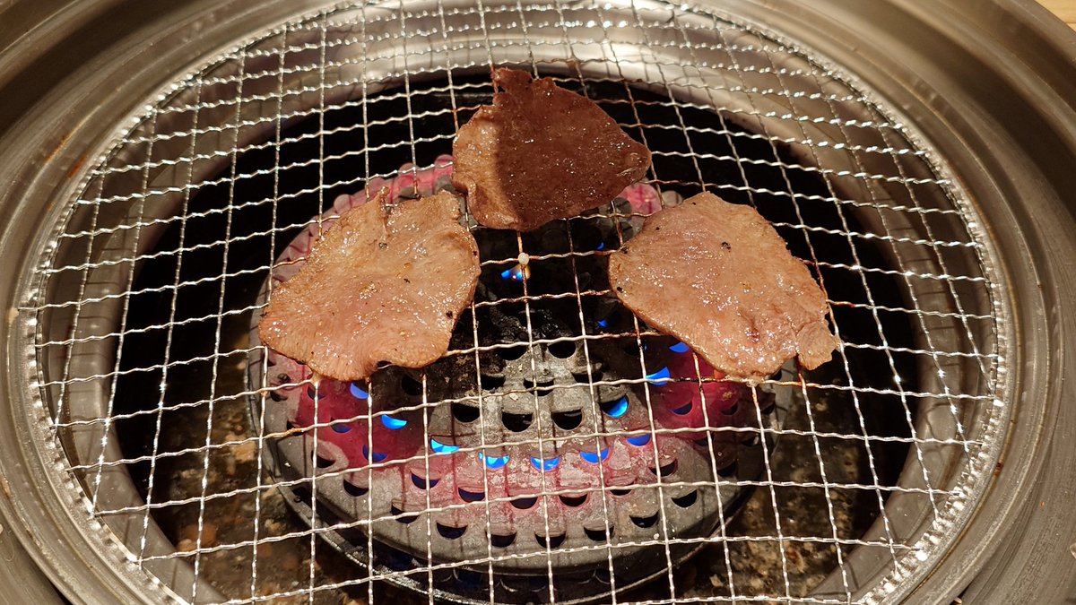 PL_pic's tweet photo. 休みには肉を食らうべきとイコン画にも記されている https://t.co/hKEGypDVk6