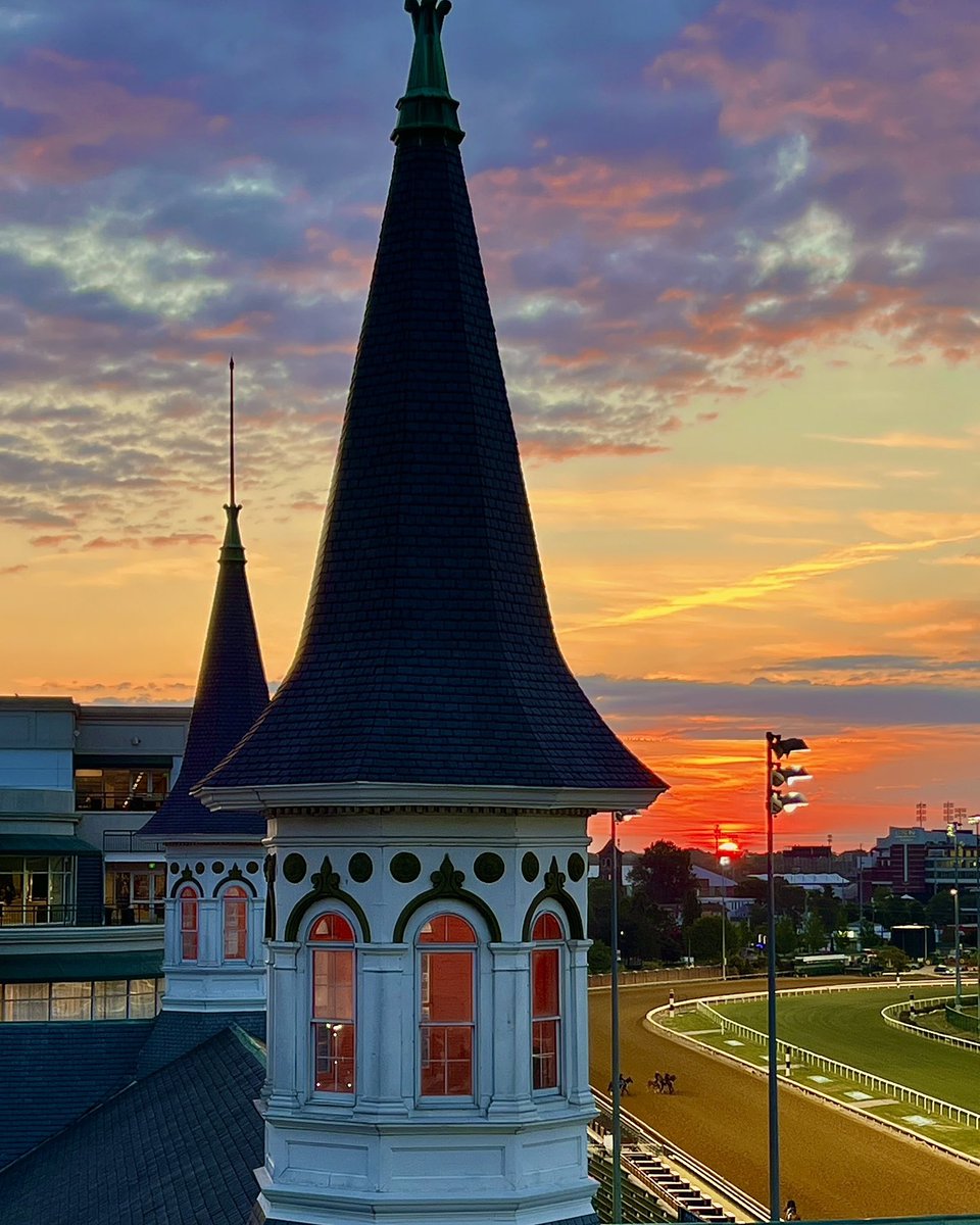 Kentucky Derby tweet media