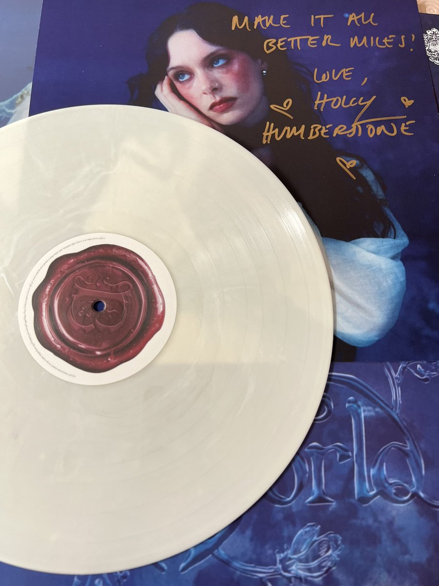 Miles_Orchard's tweet photo. Love it! Thanks @HolHumberstone Banquet Records - keep it going!! Thanks for sorting #hollyhumberstone #vinyl #banquetrecords have to get the rest signed now!! I love collecting vinyl! https://t.co/9d13W2ngVl