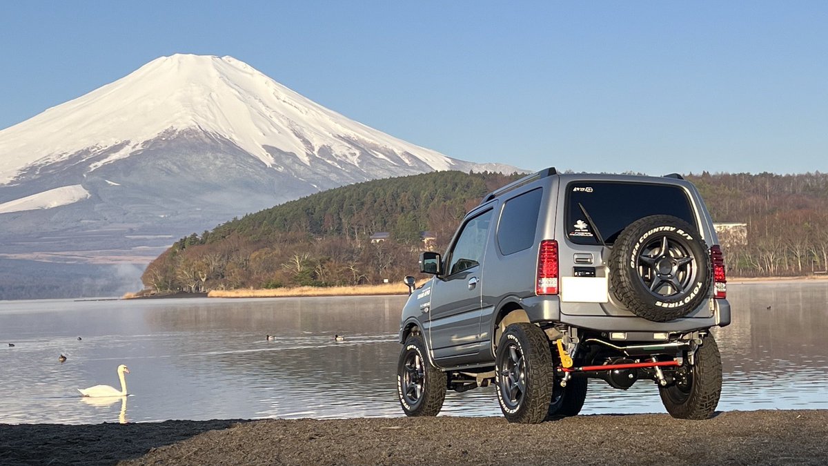 OsamuSakamaki's tweet photo. #クラウンスポーツ #富士山 #toyotagram #愛車撮影
#ジムニー #JB23 #APIO
#アルファード #40アルファード #Xグレード #トヨタグラム #toyotagram
可愛い🚙と🗻ドライブ
4枚目はクラウンスポーツの前に乗っていたランクル100、22年7ケ月大切に乗りました☺️ https://t.co/vVJQU9PGyQ