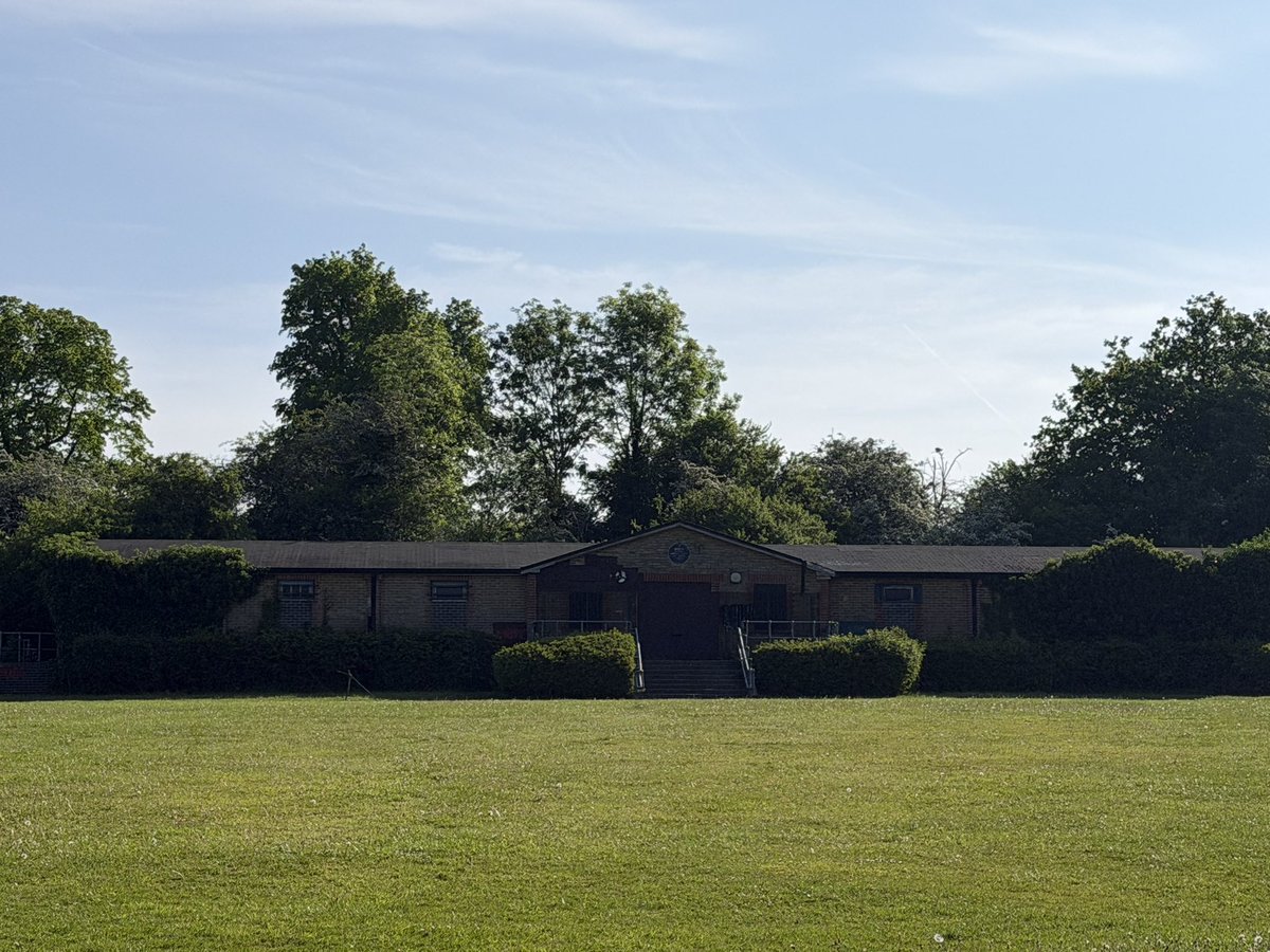 Adrian_Kitching's tweet photo. Anti-social behaviour and groups of young people causing issues on Whetstone streets won’t fix themselves. My proposal is to repurpose the old Brook Farm Open Space Pavilion into a dedicated local youth club — a safe, supervised space for skills workshops, sport, activities and positive support. We already own the building. No need for expensive new builds — just smart reuse to reduce anti-social behaviour and give our young people somewhere purposeful to go. This is practical, low-cost action that delivers safer streets and stronger communities.
Vote Adrian Kitching – Reform UK – 7 May 👍
#SaferWhetstone #whetstone #ReformUK @ReformUKBarnet