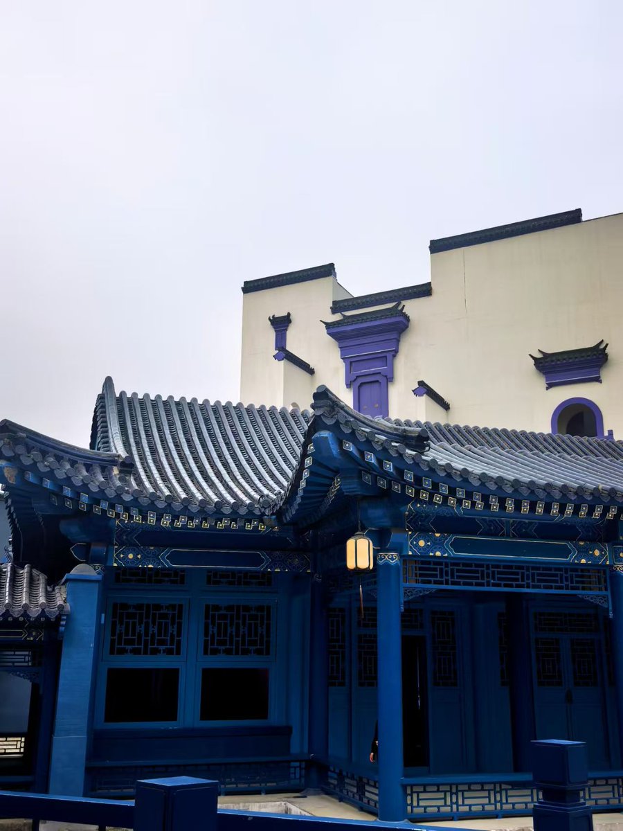 JaneXu41722899's tweet image. Red &amp;amp; Blue😍
#buildings #art #architecture #design #ChinaTravel