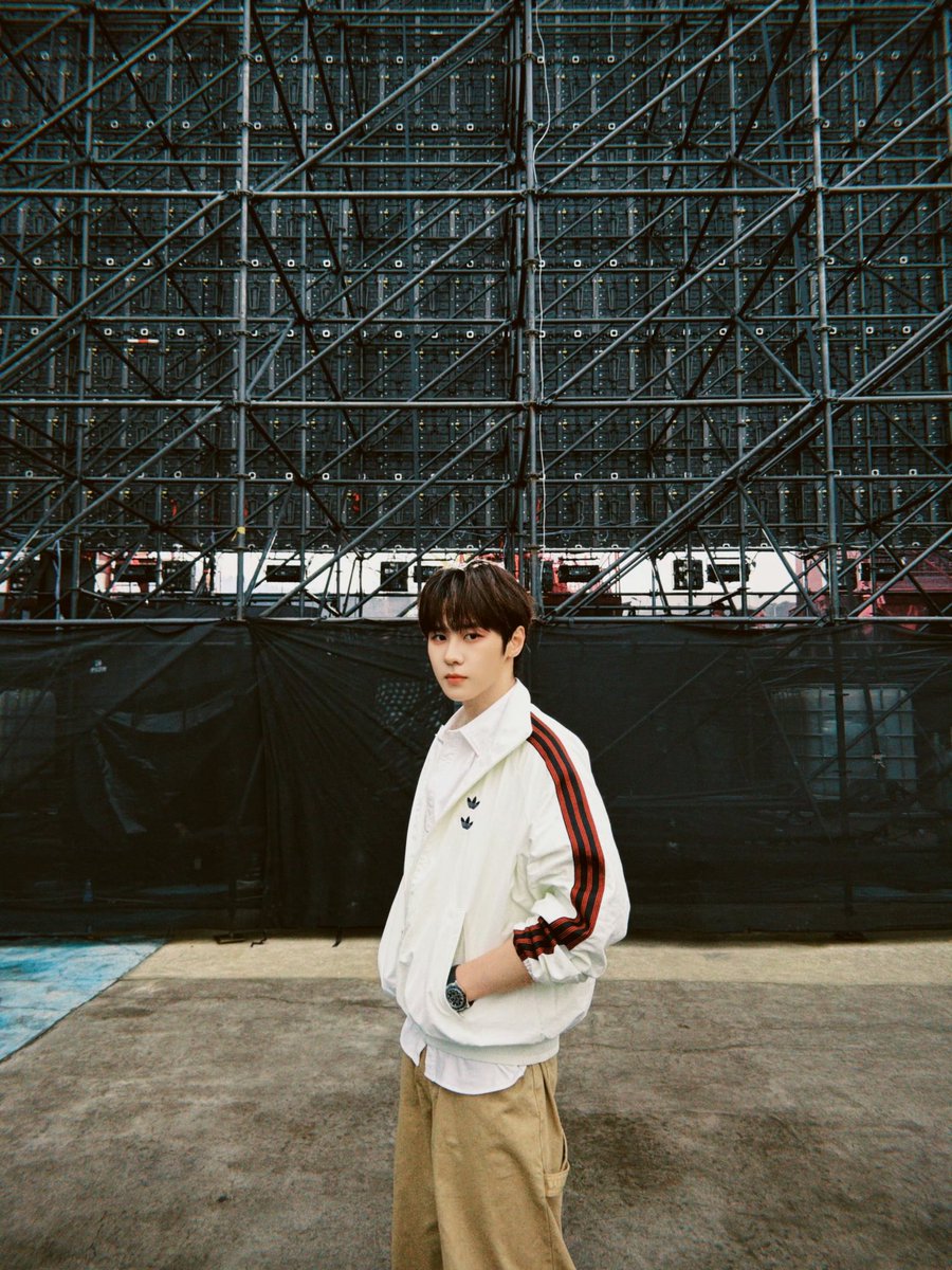 KUN SOLO tweet media