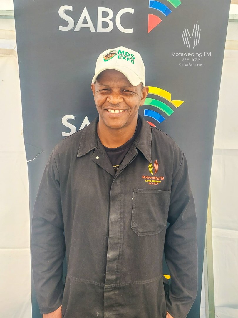 motswedingfm's tweet photo. #TsaEtsho le Tebogo "TJH" Hotane, e tla ka tlhamalalo go tswa mo Morokweng, mo letsatsing la boraro la MDS Agricultural Expo. https://t.co/8cus0Bb3Fo