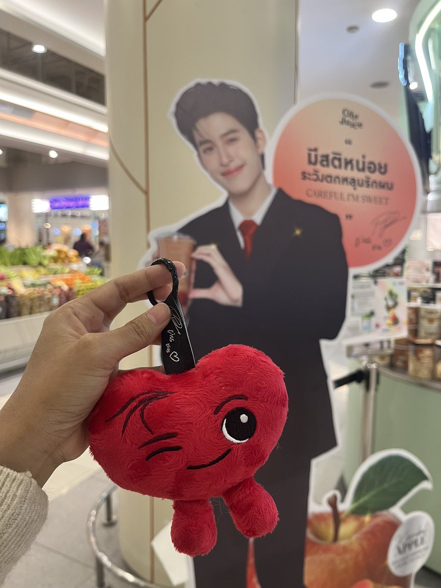 kaewkaewnit's tweet photo. แวะมาเติมปอนด์ น่ารักกกกก 🎀💖

#OhJuicexPondNaravit
#LoveTakeover
#PondKissKiss
#ppnaravit https://t.co/1cbwbE35oK