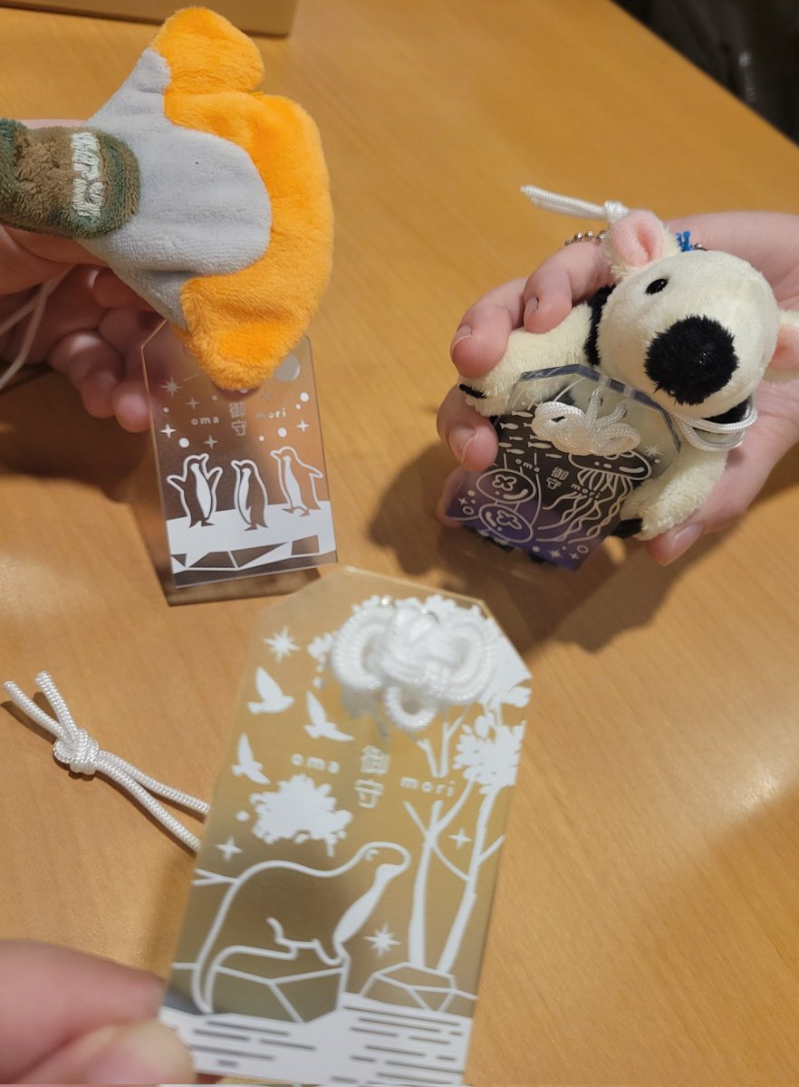 candy25_spl's tweet photo. おフィ犬とばみゃーん https://t.co/dmy456xhFC