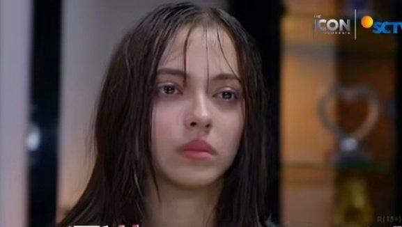 Berrymo_s's tweet photo. Kacauuu sih actingnya, ekspresi dan emosinya bikin ke trigger. Keren banget kamu hari ini, love you Marie 💙🫂

RAISA MARIE COOKED
#NowItsPopDiva
#AsmaraGenZEps529 https://t.co/GLcksGoD1M