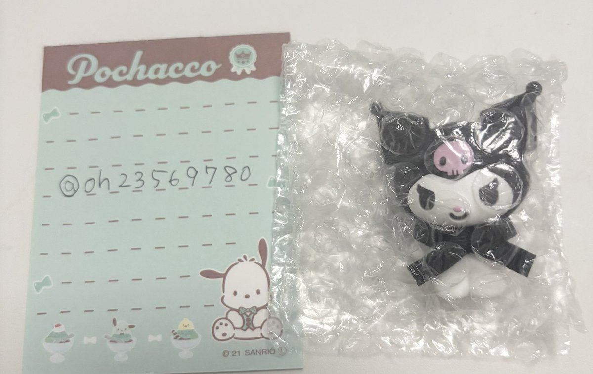 oh23569780's tweet photo. 【交換】サンリオ　シークレットピンズ

【譲】クロミ

【求】バッドばつ丸

池袋、都内手渡しまたは郵送希望です。
検索からもお気軽にお問い合わせ下さい！ https://t.co/kT171I68yY