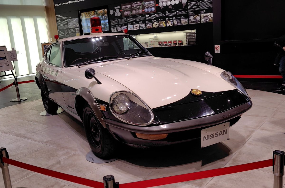 tzf_copi's tweet photo. 本日の展示車両
240ZG ハイウェイパトロール

バーフェンすごい。 https://t.co/TQjuPSAg4W