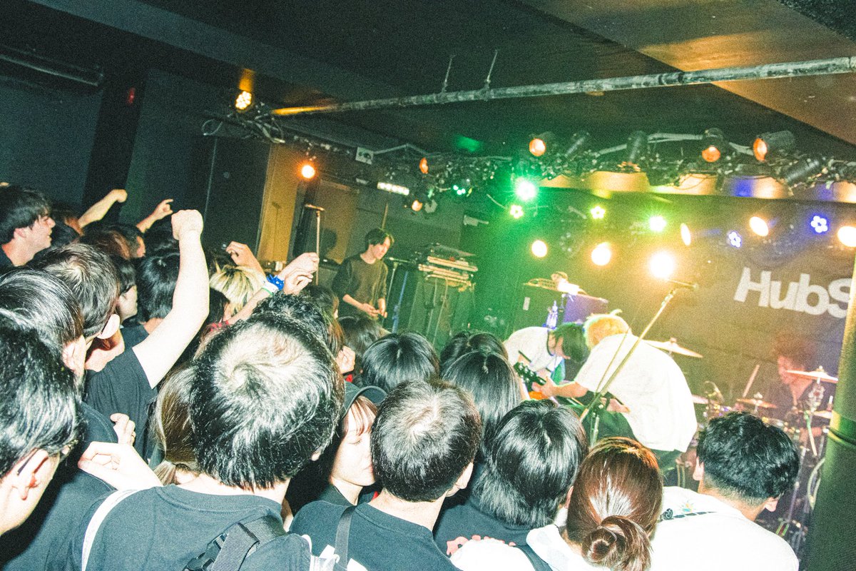 HubSlice_'s tweet photo. 2026.04.30(木) 東京 新代田FEVER

PIZZA OF DEATH RECORDS presents
" Hub Slice5 "

OwL(@fukurouband )

Photo : @piikann38_photo https://t.co/X16fqP49em