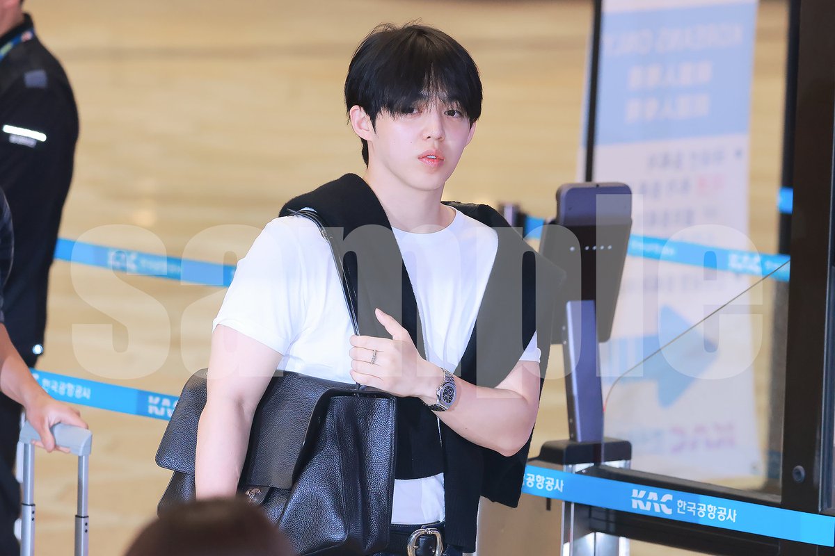 CLEANDATA01's tweet photo. 260418 출국 사후데이터 팝니다

💙프로필에있는 오픈카톡으로 문의주세요

세븐틴 SEVENTEEN SVT 에스쿱스 민규

대리찍사 대리 데이터 DATA https://t.co/uaPPOMu4p2