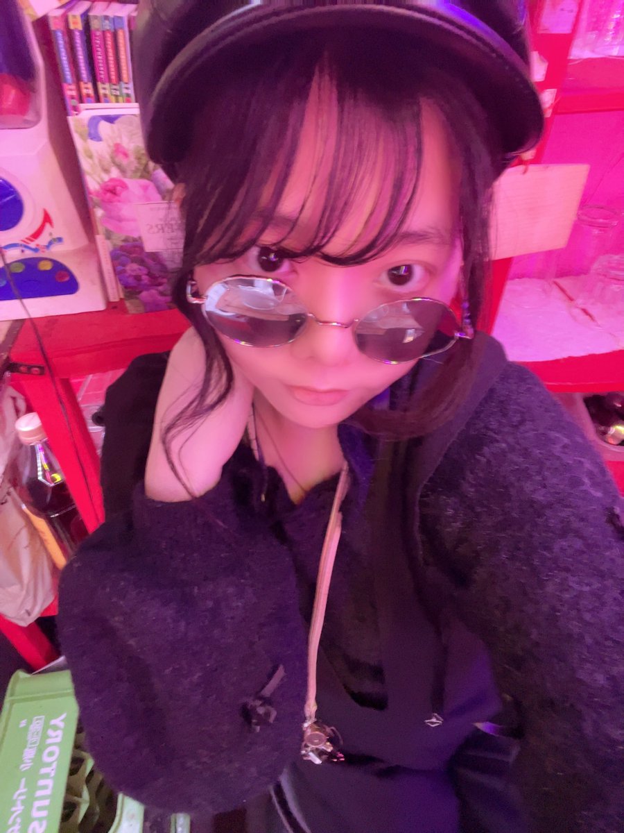 fusenka_kabuki's tweet photo. 風仙華オープンしてるよー！
あったけーな！心も！！
えむアンドなぎか先生！！
朝まで今日もサイコーにしよ〜！
21時まではえむワンオペですぅ！！ https://t.co/cyjNjDLDco