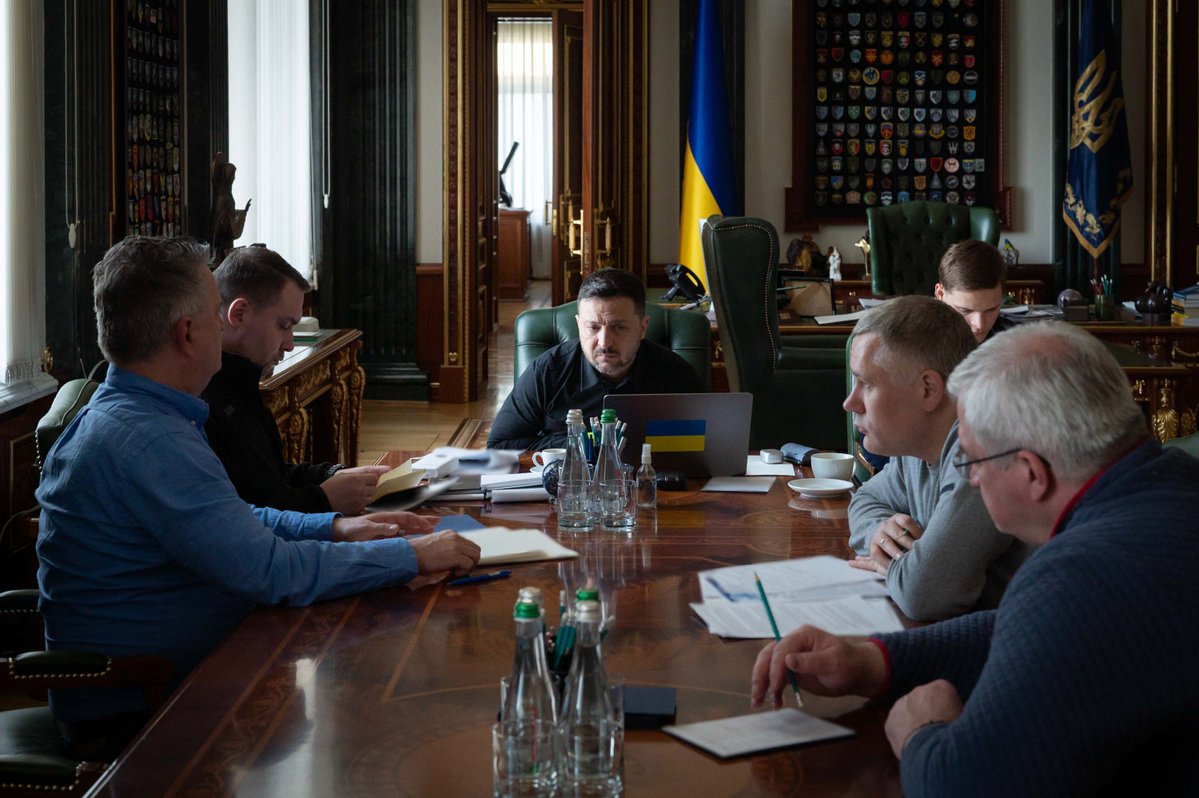 Volodymyr Zelenskyy / Володимир Зеленський tweet media